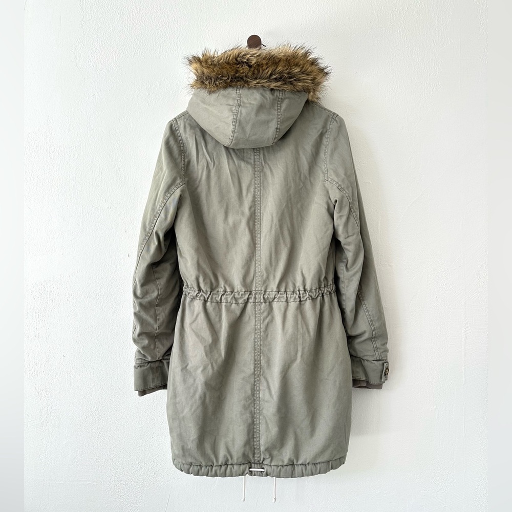 Abercrombie & Fitch Olive Utility Jacket with Fur Trimmed Hood - Picture 3 of 7